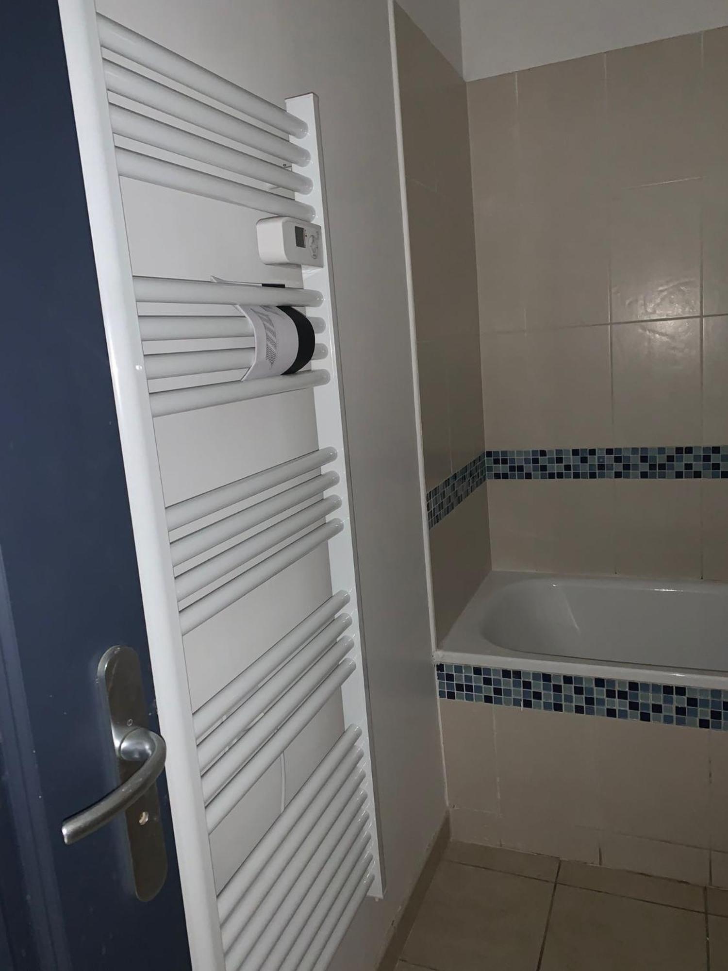 Apartment Heliotel Marine 4* Bord De Mer Saint-Laurent-du-Var Rum bild