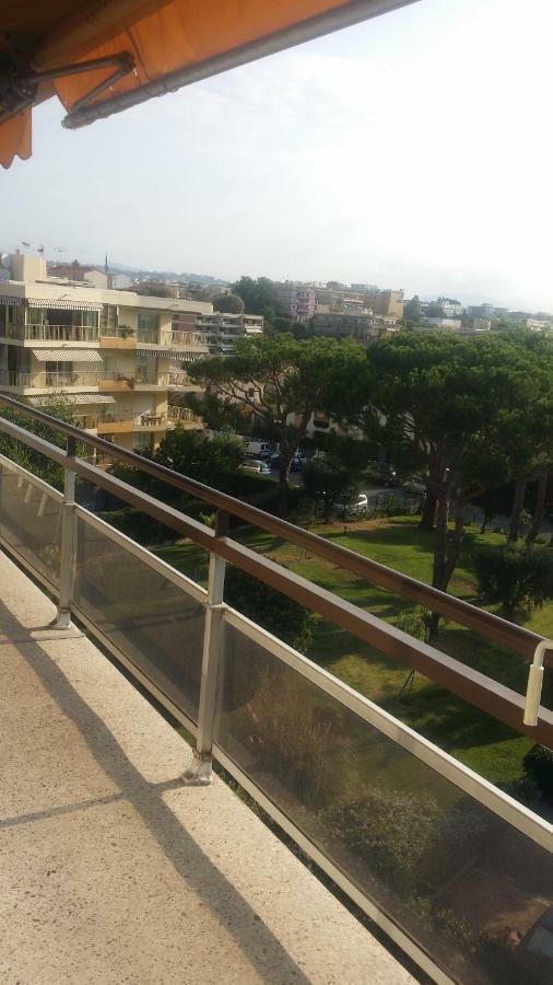 Apartment Heliotel Marine 4* Bord De Mer Saint-Laurent-du-Var Exteriör bild
